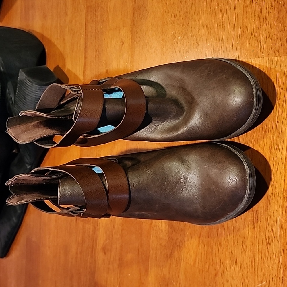 Blowfish booties